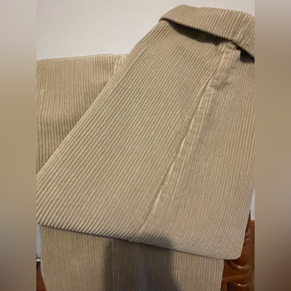 Vintage: Gap Wide Leg Corduroy Pants, Sz 32/34 - Picture 6 of 10
